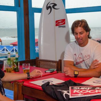 SURF & ROCK FM